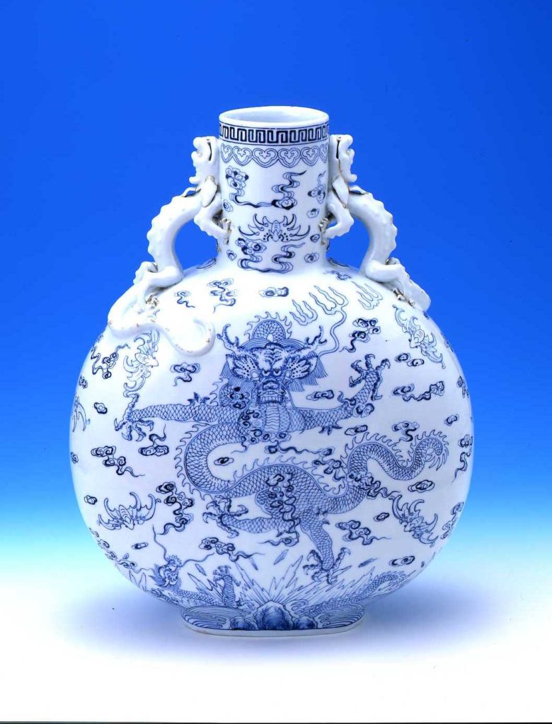 翠玉彫虫活連胡芦瓶
